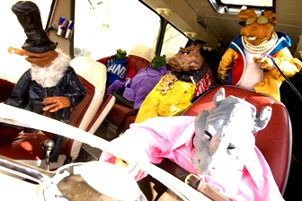 th-puppets-on-the-bus th-puppets-on-the-bus