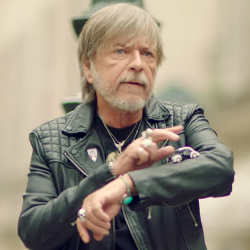 renaud-concert-nimes-anti-corrida.jpg renaud-concert-nimes-anti-corrida.jpg