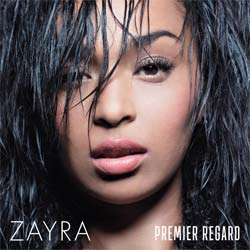 zayra-premier-regard.jpg