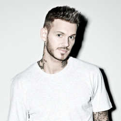 matt-pokora-relation-iris-mittenaere.jpg