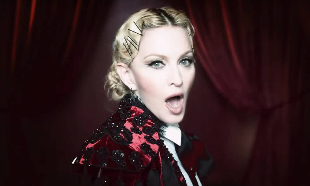 MADONNA Living For Love