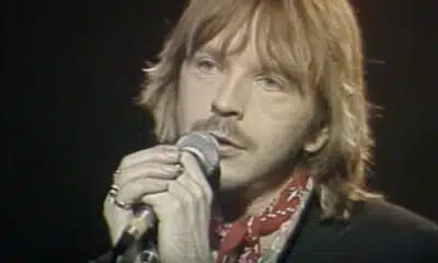 Renaud et les médias