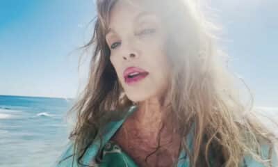 Arielle Dombasle en pleure devant Marc-Olivier Fogiel