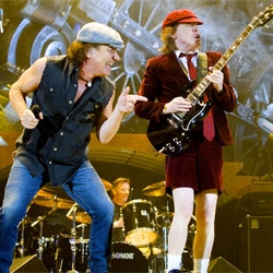 Le groupe AC/DC obligé de stopper sa tournée 4