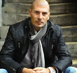 AKHENATON Vivre Maintenant 17