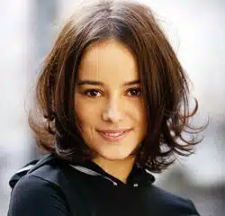 Alizée sortira son nouvel album le 25 mars 2013 8