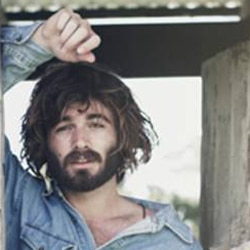 Interview Angus Stone 25