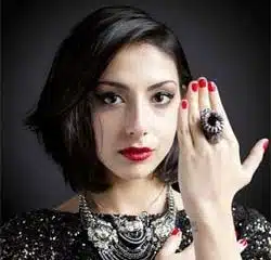 Anna Kova dévoile le clip de <i>Beatin</i> 17