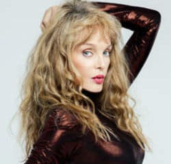 Arielle Dombasle : «Une mauvaise chute de cheval m'a contrainte d'arrêter la danse» 11