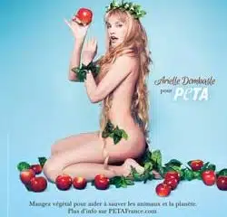 Arielle Dombasle nue pour la cause animale 17