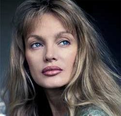 Arielle Dombasle se lance dans le rockabilly 17