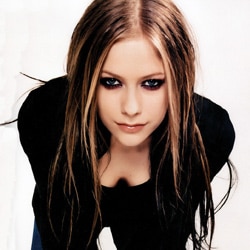 Avril Lavigne de retour en 2011 5