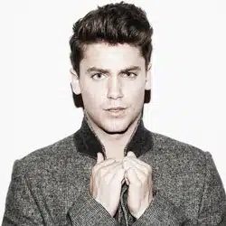 Bastian Baker lance son application iPhone 4