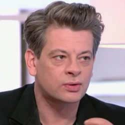 Benjamin Biolay dans le jury de la Nouvelle Star ? 16