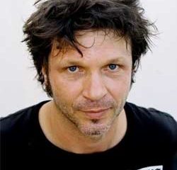 Bertrand Cantat ouvre son restaurant 26