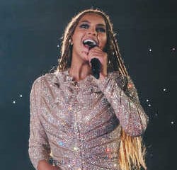 Malade, une étudiante s'offre un moment avec Beyoncé 8