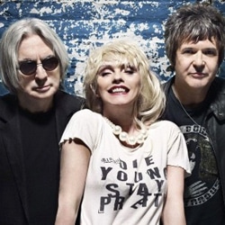 Le groupe Blondie fête ses 40 ans de carrière 4