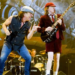 AC/DC : Brian Johnson viré du groupe ! 4