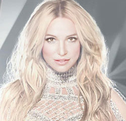 Britney Spears annonce la sortie de <i>Glory</i> 14