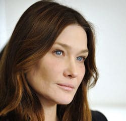 Carla Bruni en concert à l'automne 5