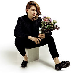 Christine and the Queens encensée par Vanity Fair 4