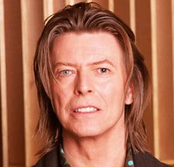 DAVID BOWIE Tis A Pity She Was A Whore 11