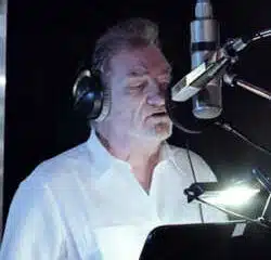 Eddy Mitchell dévoile le clip de "La Même Tribu"