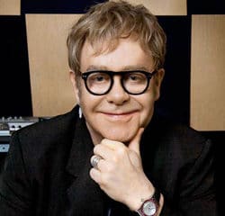 Elton John de retour avec un nouvel album 5