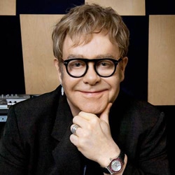 Elton John de retour avec un nouvel album 5