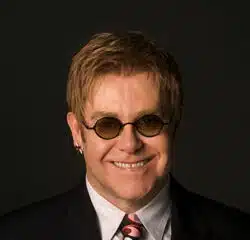 Hospitalisation Elton John 17