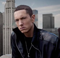 Eminem porte plainte contre Facebook 5