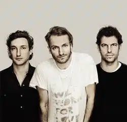 Fiction Plane en concert à Paris le 10 octobre 2016 5