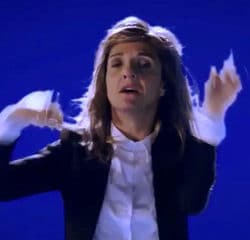 CHRISTINE AND THE QUEENS Parodie 8