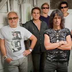 Foreigner de retour à Paris en 2014 4