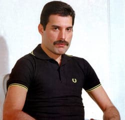 La tombe de Freddie Mercury retrouvée 12