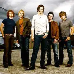 Hinder en concert au Divan du Monde à Paris 19