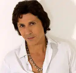 Jean-Luc Lahaye s’excuse... Julie Pietri porte plainte ! 7