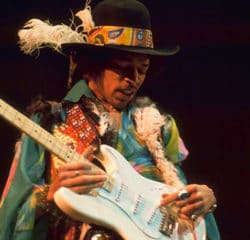 Deux albums posthumes de Jimi Hendrix dans les bacs 8