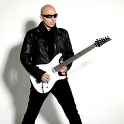 Joe Satriani offre sa tournée française en septembre 4