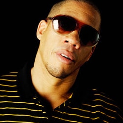 JoeyStarr s'effondre en larmes 25