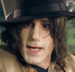 Joseph Fiennes scandalise les fans de Michael Jackson 6