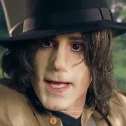 Joseph Fiennes scandalise les fans de Michael Jackson 4