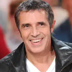 Julien Clerc n'a plus de nouvelles du couple Sarkozy 4