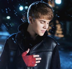 JUSTIN BIEBER Mistletoe 5