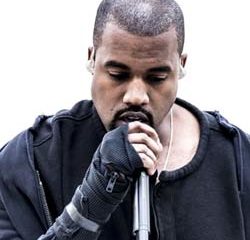 La preuve que Kanye West chante en playback à ses concerts 17