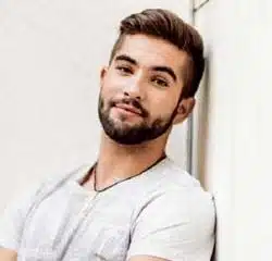 Kendji Girac en concert à l'AccorHotels Arena 23