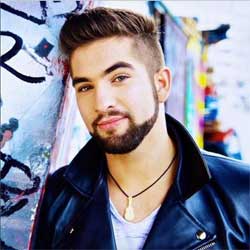 Kendji Girac soutient Cyril Hanouna 7