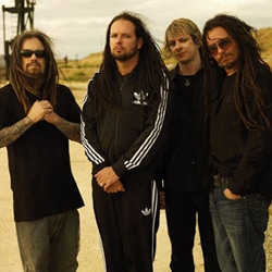 Korn de retour avec l'album « The Paradigm Shift » 46 Korn de retour avec l'album « The Paradigm Shift » 4