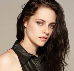 Kristen Stewart en couple avec une chanteuse française ? 17