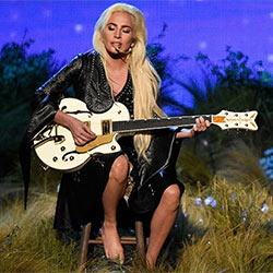 VIDEO : L'incroyable performance de Lady Gaga 4